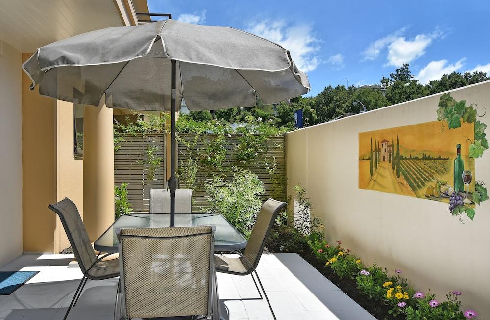 Palazzo Motor Lodge Νέλσον Εξωτερικό φωτογραφία A patio